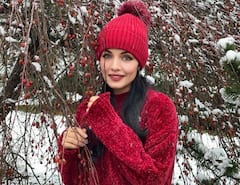 बिकनी में ब्रेस्टफीडिंग कराने पर ये एक्ट्रेस हो गई थी ट्रोल, अब दिया करारा जवाब, बोलीं-'लोगों को बहाना चाहिए बस...'