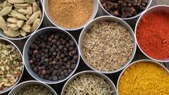 किचन में रखी ये 5 चीजें खाएंगे, तो नहीं पड़ेगी माउथ फ्रेशनर की जरूरत