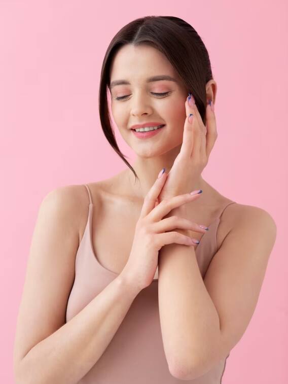 इन 8 स्टेप्स से पाएं बेदाग-सॉफ्ट स्किन