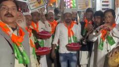 पीएम मोदी के लिए काशी विश्वानाथ मंदिर के बाहर जुटे मुस्लिम समुदाय के लोग, शहनाई बजाकर किया स्वागत