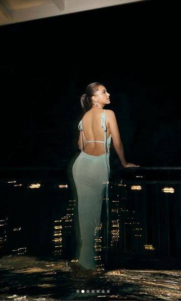 ਅਦਾਕਾਰਾ ਨੇ ਮਹਾਸ਼ਿਵਰਾਤਰੀ ਦੇ ਮੌਕੇ 'ਤੇ ਇੱਕ ਪੋਸਟ ਸ਼ੇਅਰ ਕੀਤੀ ਹੈ, ਜਿਸ 'ਚ ਤੇਜਸਵੀ ਪ੍ਰਕਾਸ਼ ਦੀਆਂ ਕਈ ਤਸਵੀਰਾਂ ਹਨ। ਦਿਲਚਸਪ ਗੱਲ ਇਹ ਹੈ ਕਿ ਇਨ੍ਹਾਂ ਤਸਵੀਰਾਂ 'ਚ ਅਦਾਕਾਰਾ ਨੇ ਆਪਣਾ ਬੋਲਡ ਅੰਦਾਜ਼ ਦਿਖਾਇਆ ਹੈ, ਜਿਸ 'ਤੇ ਪ੍ਰਸ਼ੰਸਕ ਵੀ ਆਪਣੀਆਂ ਪ੍ਰਤੀਕਿਰਿਆਵਾਂ ਦੇ ਰਹੇ ਹਨ।