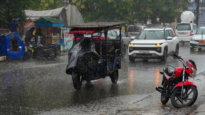 वहीं, 11 और 12 मार्च को उत्तराखंड में छिटपुट हल्की या मध्यम बारिश या बर्फबारी होने की संभावना है और 13 और 14 मार्च को छिटपुट से लेकर व्यापक रूप से हल्की या मध्यम वर्षा या बर्फबारी होने की संभावना है. 13 मार्च को क्षेत्र में हल्की आंधी आने और बिजली गिरने की संभावना है. 11 से 14 मार्च के दौरान पंजाब में और 13 मार्च को हरियाणा, उत्तर प्रदेश और राजस्थान में छिटपुट वर्षा होने की संभावना है. 11 और 13 मार्च को पंजाब में और 13 मार्च को हरियाणा में छिटपुट आंधी आने और बिजली गिरने की भी संभावना है.