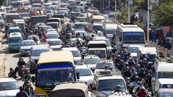 Mumbai bmc mmrda inauguration of new flyover in Vileparle problem of traffic jams on Western Expressway will be solved marathi update Mumbai Vileparle Flyover : पश्चिम द्रुतगती महामार्गावरील वाहतूक कोंडींचा प्रश्न सुटणार, विलेपार्लेतील नवा उड्डाणपूल सेवेत