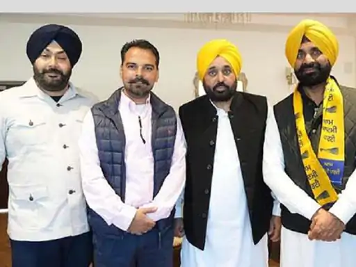 Election 2024: ਚੋਣਾਂ ਤੋਂ ਪਹਿਲਾਂ ਪੰਜਾਬ 'ਚ ਕਾਂਗਰਸ ਨੂੰ ਝਟਕਾ, ਵੱਡਾ ਲੀਡਰ AAP 'ਚ ਹੋਇਆ ਸ਼ਾਮਿਲ