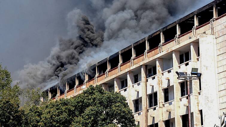 Madhya Pradesh Fire Vallabh Bhavan Congress Slams BJP Shivraj Singh Chouhan Jitu Patwari Secretariat 'Attempt To Hide Corruption Of Shivraj Govt': Congress Slams BJP Over Fire Incident At MP's Vallabh Bhawan