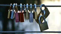 Zodiac Signs: নিজের ক্ষতি হলেও মেনে নেন, কথার খেলাপ করতে পারেন না এঁরা