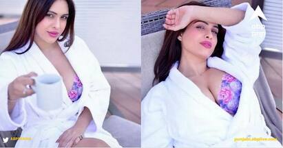Neha Malik Pics: ਭੋਜਪੁਰੀ ਅਦਾਕਾਰਾ ਨੇਹਾ ਮਲਿਕ ਨੇ ਆਪਣੇ ਤਾਜ਼ਾ ਫੋਟੋਸ਼ੂਟ ਨਾਲ ਸੋਸ਼ਲ ਮੀਡੀਆ ਦਾ ਤਾਪਮਾਨ ਵਧਾ ਦਿੱਤਾ ਹੈ। ਉਸ ਨੇ ਬਾਥਰੂਮ ਚ ਆਪਣੀਆਂ ਤਸਵੀਰਾਂ ਸ਼ੇਅਰ ਕੀਤੀਆਂ ਹਨ।