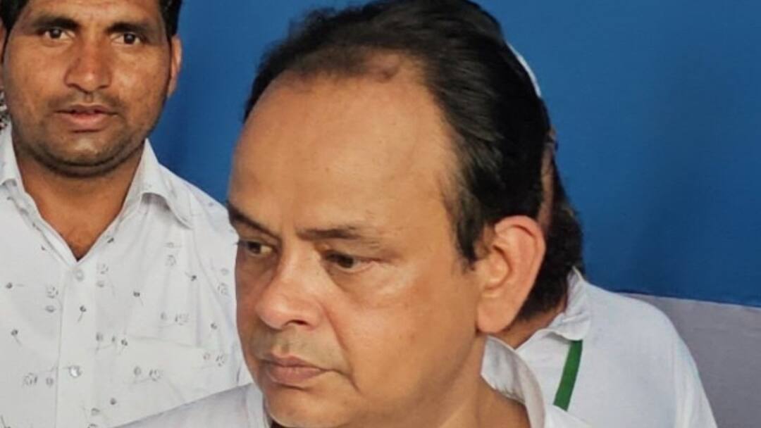 Jharkahnd Politics: विधायक इरफान अंसारी को नहीं मिला पुल निर्माण का क्रेडिट, नाराज होकर CM चंपई सोरेन से बोले- क्या यही गठबंधन धर्म है? Congress MLA Irfan Ansari name is not in foundation stone laying program of Birbindia bridge Jamtara Jharkahnd Politics: विधायक इरफान अंसारी को नहीं मिला पुल निर्माण का क्रेडिट, नाराज होकर CM चंपई सोरेन से बोले- क्या यही गठबंधन धर्म है?