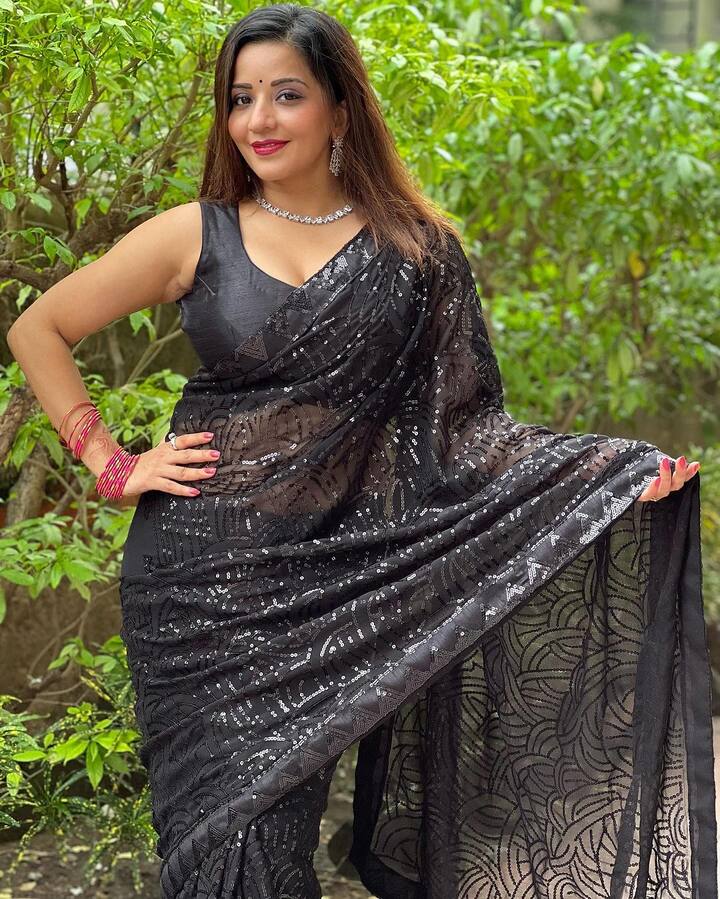 Monalisa Photos: બિગ બોસમાં જોવા મળેલી એક્ટ્રેસ મોનાલિસાએ તેના ઈન્સ્ટાગ્રામ હેન્ડલ પરથી કેટલીક તસવીરો શેર કરી છે.