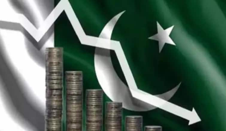 Pakistan Economic crisis News Pakistan foreign debt increased बुडत्याचा पाय खोलात! पाकिस्तानवर मोठं आर्थिक संकट, परकीय कर्जाचा बोजा वाढला 