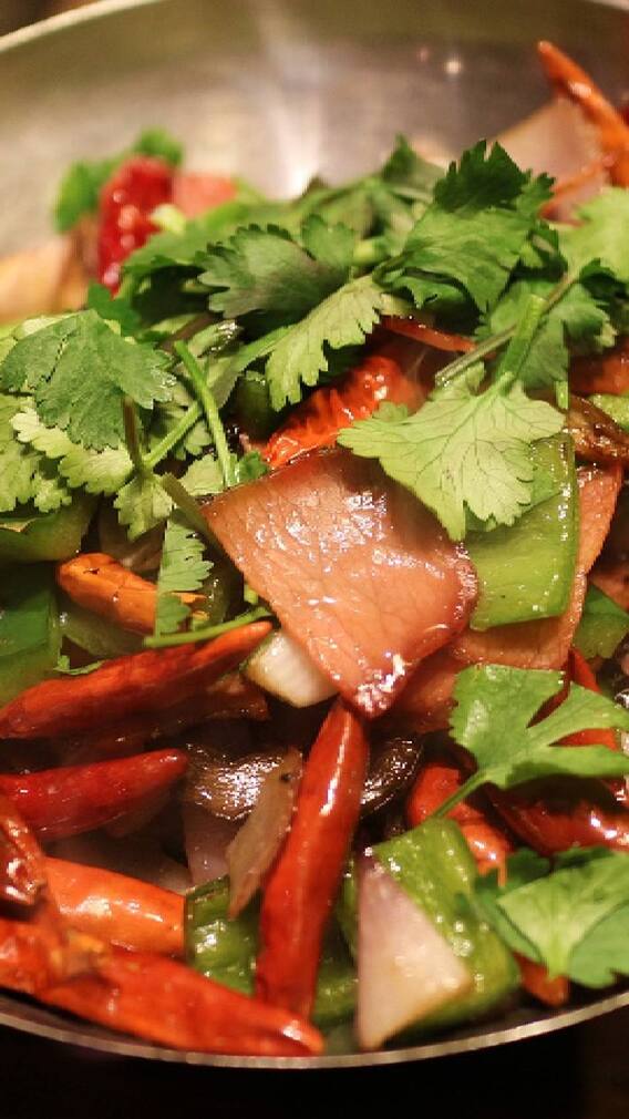 இரவில் தவிர்க்கவேண்டிய உணவுகள் என்னனு தெரிஞ்சுக்கோங்க