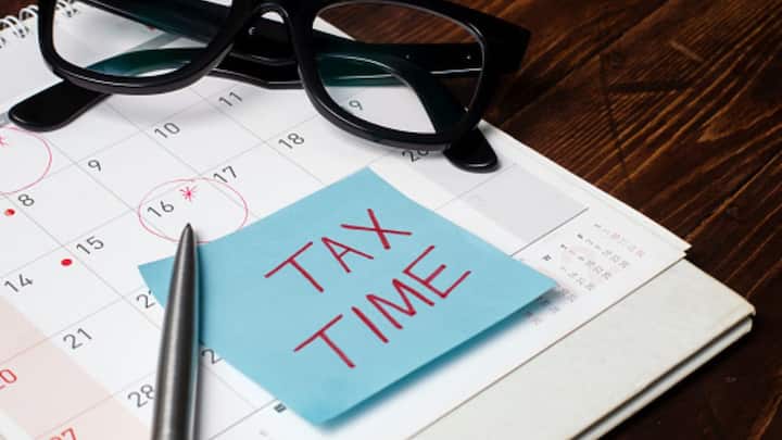 Tax Payers Income Tax I-T Department Tax Authorities Correct Tax Profile Financial Transactions CBDT FY24 CBDT Sending Emails, Texts To Taxpayers Seeking Correction In Profile, Financial Transactions In FY24