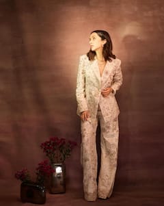 Shraddha Kapoor Sets Sunday Mood Right With Stunning Look In A Pantsuit; SEE PICS