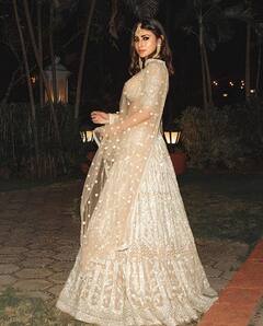 Mouni Roy Photos : வாடி என் தங்கசிலை..நாகினி நடிகை மௌனி ராயின் அழகிய புகைப்படங்கள்!