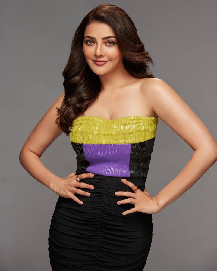 काजल अग्रवाल – साउथ सिनेमा से लेकर बॉलीवुड तक अपनी पहचान बनाने वाली काजल अग्रवाल इस लिस्ट में सबसे पहले नंबर पर है. एक्ट्रेस कई फिल्मों में दमदार एक्शन करती नजर आ चुकी हैं. इसके लिए उन्होंने कलरिपयट्टु की ट्रेनिंग भी ले रखी है.