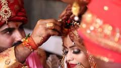 Black to Wedding: রং প্রিয় হলেও থেকে যায় অস্বস্তি, বিয়েবাড়িতে কালো পোশাক পরা যায় কি?