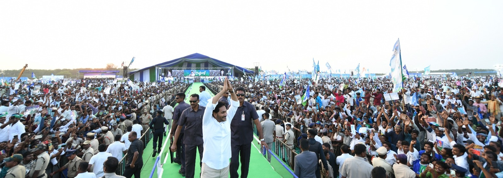 YS Jagan About Manifesto: త్వరలోనే మేనిఫెస్టో! వచ్చే ప్రభుత్వం మా పథకాలను ఆపే ఛాన్స్ లేదు: సిద్ధం సభలో జగన్