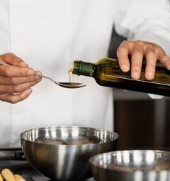 Health News: ਇਹ ਪੰਜ Cooking Oil ਸਿਹਤ ਲਈ ਘਾਤਕ! ਭੁੱਲ ਕੇ ਵੀ ਨਾ ਖਾਓ ਇਹ ਵਾਲੇ ਤੇਲਾਂ 'ਚ ਤਿਆਰ ਭੋਜਨ