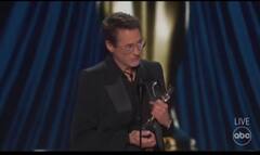 Oscar 2024: रॉबर्ट डाउनी जूनियर ने जीता पहला ऑस्कर अवॉर्ड तो Kareena Kapoor Khan ने किया चीयर, शेयर किया पोस्ट