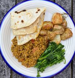 Whole Moong Dal Curry : சாதம், சப்பாத்திக்கு அசத்தலான சத்துகள் நிறைந்த சைட் டிஷ்..பச்சைப்பயறு கறி ரெசிபி!