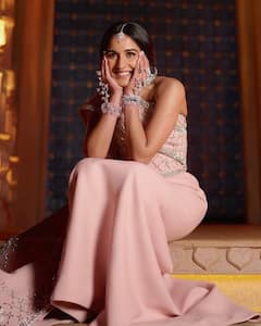 Radhika Merchant : అందంగా ముస్తాబై క్యూట్ ఫోజులిస్తున్న రాధిక మర్చంట్