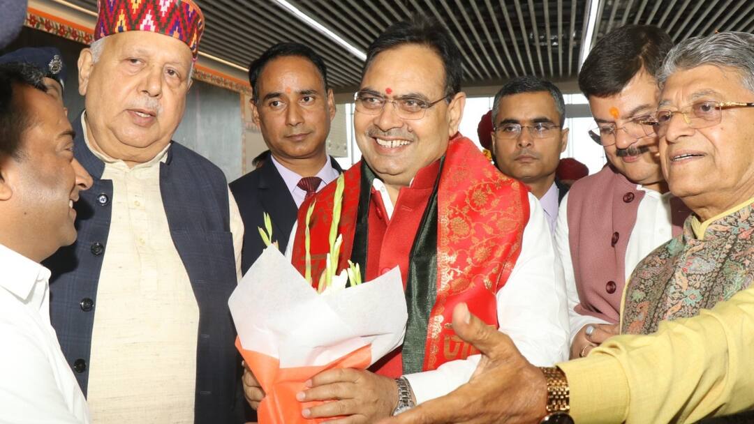 Rajasthan CM Bhajan Lal Sharma reached Ayodhya with his ministers to have Ramlala darshan Bhajan Lal Sharma Ayodhya Visit: CM भजनलाल शर्मा रामलला के दर्शन के लिए पहुंचे अयोध्या, कहा- 'मैं पीएम नरेंद्र मोदी को...'