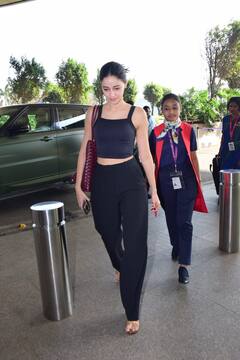 Ananya Pandey: ఎయిర్ పోర్టులో విజయ్ దేవరకొండ 'లైగర్' బ్యూటీ - నో మేకప్, క్యాజువల్ లుక్‌లో!