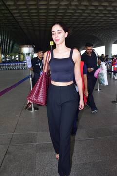 एयरपोर्ट पर लगा सितारों का मेला, स्टाइलिश लुक में स्पॉट हुईं अनन्या-मृणाल, Sidharth भी लगे डैपर, देखें तस्वीरें