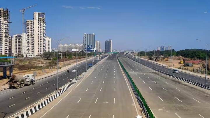 पीएमओ के मुताबिक प्रधानमंत्री इस अवसर पर द्वारका एक्सप्रेसवे के हरियाणा खंड का उद्घाटन भी करेंगे. इससे राष्ट्रीय राजमार्ग-48 पर दिल्ली और गुरुग्राम के बीच यातायात में सुधार और भीड़भाड़ को कम करने में मदद मिलेगी.