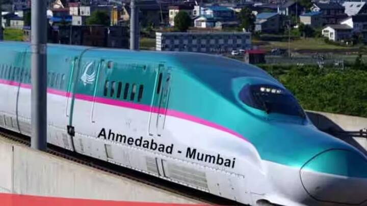 Cost of Train: બૂલેટ ટ્રેન હવે ભારતમાં પણ શરૂ થવા જઈ રહી છે. આવી સ્થિતિમાં શું તમે ક્યારેય વિચાર્યું છે કે બૂલેટ ટ્રેન અને તે ટ્રેનના ડબ્બાની કિંમત શું હશે ? જો ના હોય તો અમને તમને આના વિશે માહિતી આપી રહ્યાં છીએ.