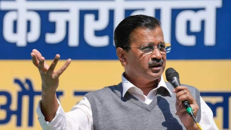 CAA Rules Notification Arvind Kejriwal first reaction after modi government notifies citizenship amendment act CAA Rules in India: अरविंद केजरीवाल बोले- 'दस सालों में 11 लाख लोगों ने छोड़ा देश, ये बना रहे वोटबैंक'