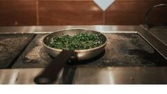 Palak Dal : சாதத்திற்கு நல்ல காம்பினேஷன்..பாலக்கீரை பருப்பு ரெசிபி!