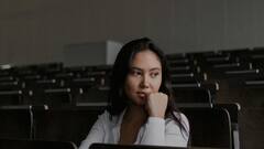 Rid of Loneliness : एकटेपणा जाणवत आहे ? असा करा दूर !