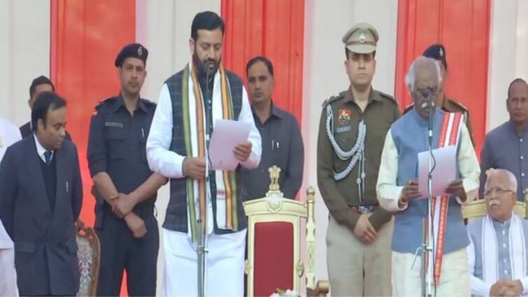 Haryana BJP president Nayab Singh Saini took oath as the Chief Minister Haryana CM: ஹரியானா முதலமைச்சராக பதவியேற்ற நயாப் சிங் சைனி!... என்ன நடக்கிறது?