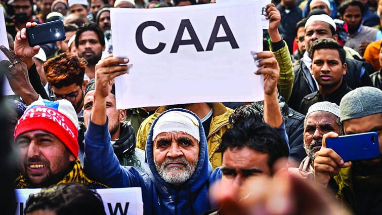 CAA won’t impact citizenship of Indian Muslims, says Centre CAA પર ગૃહ મંત્રાલયનું મોટું નિવેદન, કહ્યુ- 'ભારતીય મુસ્લિમો ડરે નહી, તેમને હિંદુઓ જેવા જ અધિકાર'