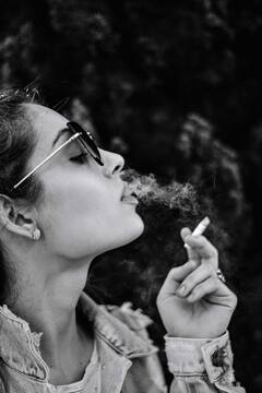 Smoking : आहारात या गोष्टींचा समावेश केल्यास धूम्रपानाच्या व्यसनापासून सुटका होऊ शकते !
