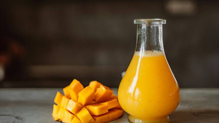 Mango Thickshake: மாம்பழ மில்க்‌ஷேக் செய்வது எப்படி என்பது குறித்து காணலாம்.