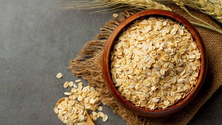 Oats Side Effects: five side effects of eating oats in breakfast Oats Side Effects: શું તમે પણ ખાવ છો ઓટ્સ? ખાતા પહેલા જાણી લો પાંચ મોટા નુકસાન