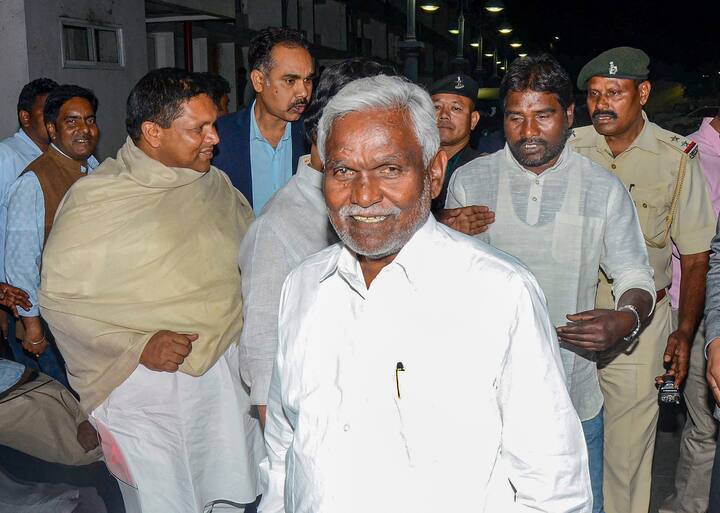 अगर पेंशनभोगी अब इस दुनिया में नहीं हैं तो डीआर उनके परिजन को दी जाएगी.