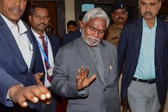 Jharkhand DA Hike: सीएम चंपई सोरेन ने झारखंड के कर्मचारियों को दिया होली का तोहफा, इतने प्रतिशत बढ़ाया महंगाई भत्ता