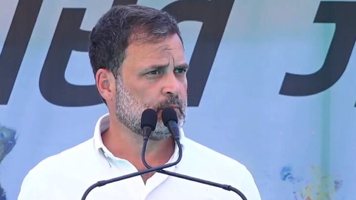 Rahul Gandhi rally at Nandurbar Bharat Nyay yatra slams PM Modi emphasize on caste census Rahul Gandhi: महाराष्ट्रातील पहिल्याच सभेत पहिलं आश्वासन, आदिवासींच्या बालेकिल्यात राहुल गांधींची गर्जना, सत्तेत आल्यास जातीय जनगणनेची हमी