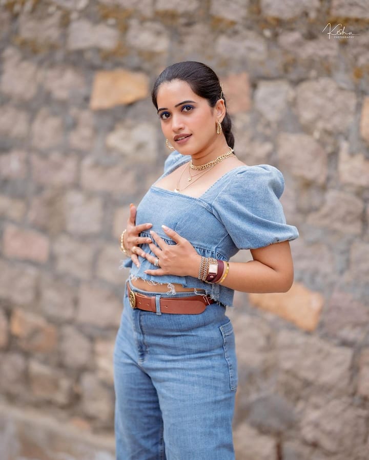 స్రవంతి లేటెస్ట్ ఫోటోలు.Photo Credit: sravanthi_chokarapu/ instagram