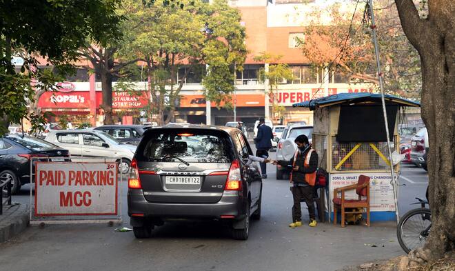 Parking will be free in Chandigarh from today, 20 thousand liters of water will also be provided free every month Chandigarh Nagar Nigam: ਚੰਡੀਗੜ੍ਹ 'ਚ ਅੱਜ ਤੋਂ ਪਾਰਕਿੰਗ ਮੁਫ਼ਤ, ਹਰ ਮਹੀਨੇ 20 ਹਜ਼ਾਰ ਲੀਟਰ ਪਾਣੀ ਵੀ ਮਿਲੇਗਾ ਫ੍ਰੀ, ਨਗਰ ਨਿਗਮ ਦੇ ਫੈਸਲੇ 