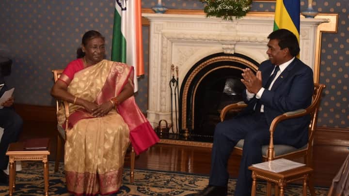 She engaged in bilateral talks with Mauritian President Prithvirajsing Roopun who received her at the State House. (Source: X/@MEAIndia)