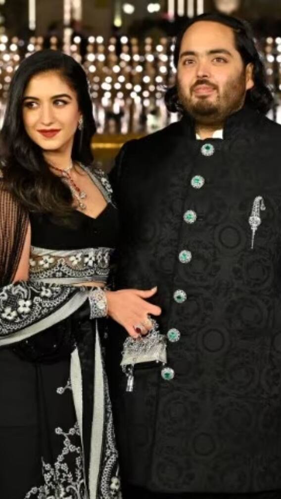 রাধিকা-অনন্তকে মহার্ঘ উপহার বলিউডের