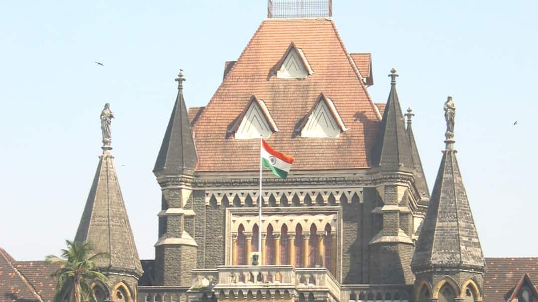 1993 Mumbai Blasts 2 officials accused of allowing explosives land get relief from Bombay HC 1993 Mumbai Blasts: 2 Officials Accused Of Allowing Explosives To Land Get Relief From Court