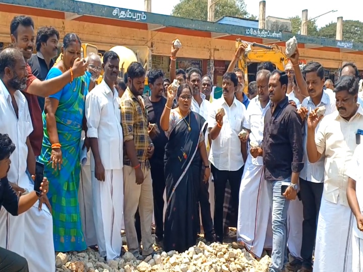 மீண்டும் மீண்டும் சீர்காழி பேருந்து நிலையம் சீரமைப்பு பணிகள் தடுத்து நிறுத்தம் - காரணம் என்ன?