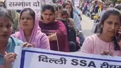 शिक्षकों का देर रात तक अपनी मांगों को लेकर प्रदर्शन, कहा- 'बिना सैलरी हम लोग...'