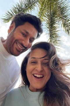 Harbhajan Mann: ਪੰਜਾਬੀ ਸਿੰਗਰ ਹਰਭਜਨ ਮਾਨ ਦੀਆਂ ਪਤਨੀ ਹਰਮਨ ਕੌਰ ਨਾਲ ਰੋਮਾਂਟਿਕ ਤਸਵੀਰਾਂ, ਦੋਵਾਂ ਨੇ ਇਕੱਠੇ ਦਿੱਤੇ ਪਿਆਰ ਭਰੇ ਪੋਜ਼