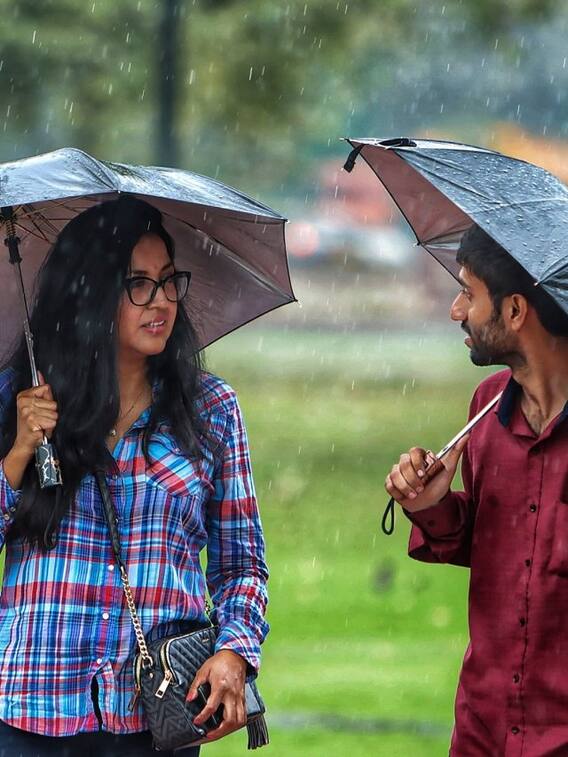 दिल्ली में आज बदलेगा मौसम, बारिश का अनुमान